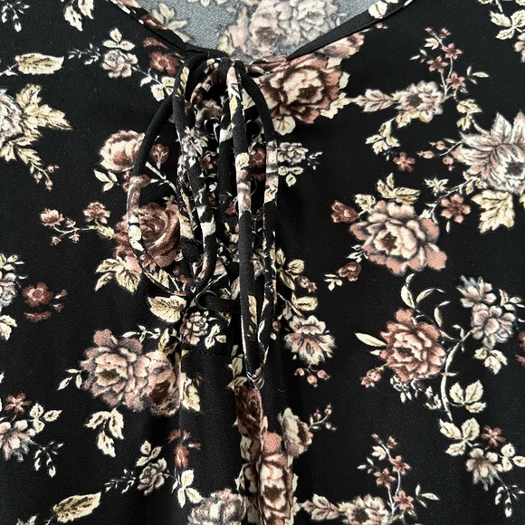 Forever 21 90s Floral Bodycon Dress - Picture 3 of 4